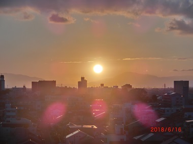夏至の日の太陽22.jpg